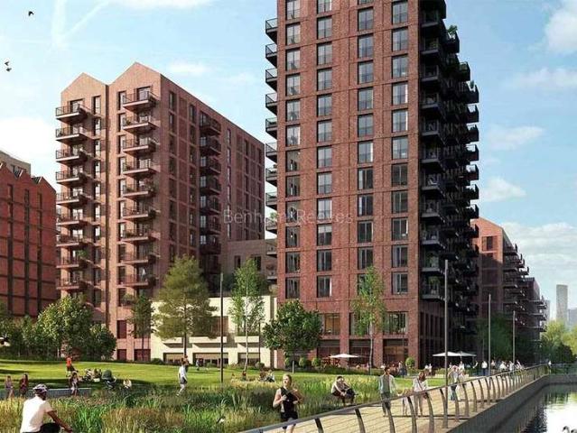 Flat for sale in Poplar Grove, Greater London
