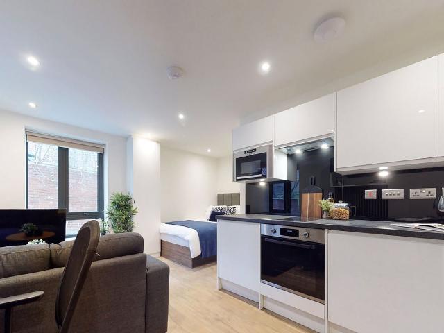 Studio for rent in Woodhouse, West Yorkshire
