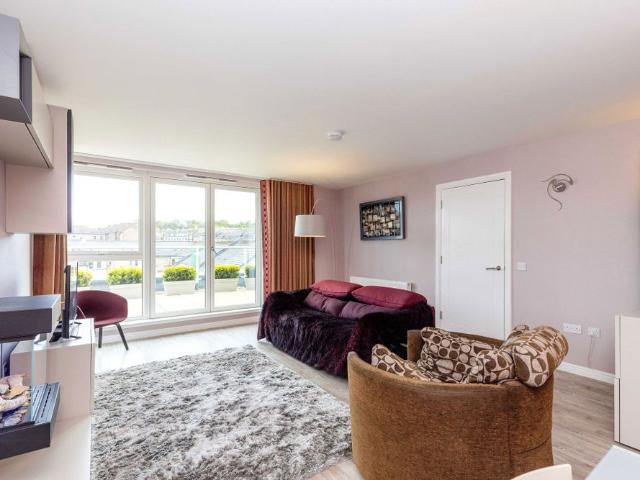 Apartment for rent in Gayfield, Broughton