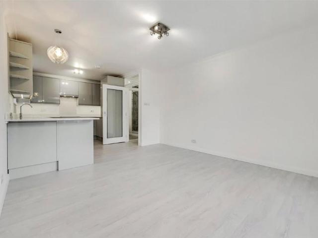 Apartment for rent in Putney, Greater London