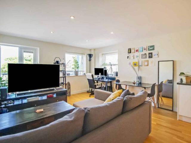 Apartment for rent in Rodbourne, Swindon