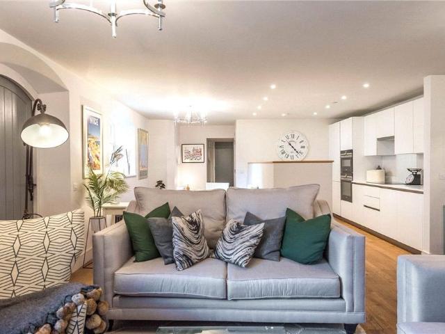 Apartment for rent in Haymarket, Scotland