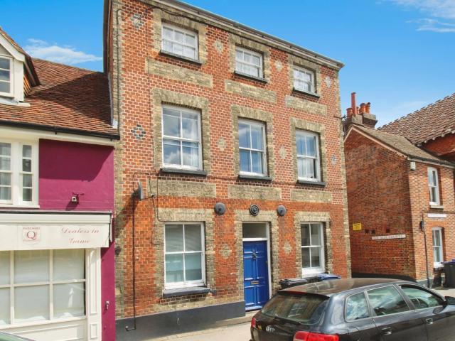 Studio for rent in Marlborough, Easton Royal