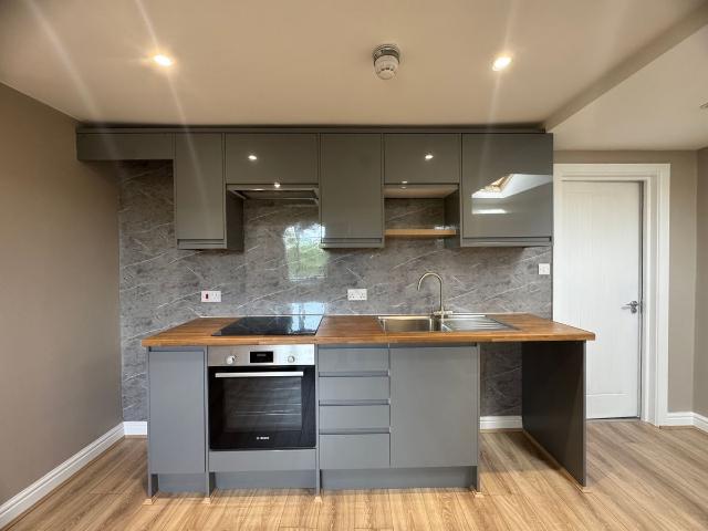 Apartment for rent in Dixons Green, West Midlands