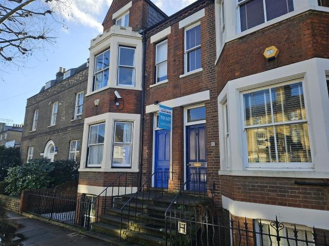 Studio for rent in Petersfield, Cambridge