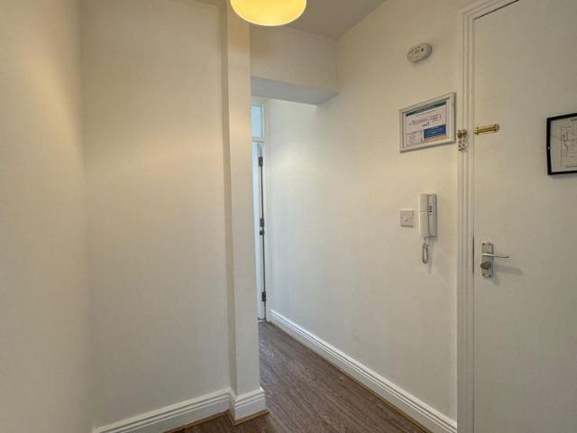 Apartment to rent in Bluebell, North Tipperary