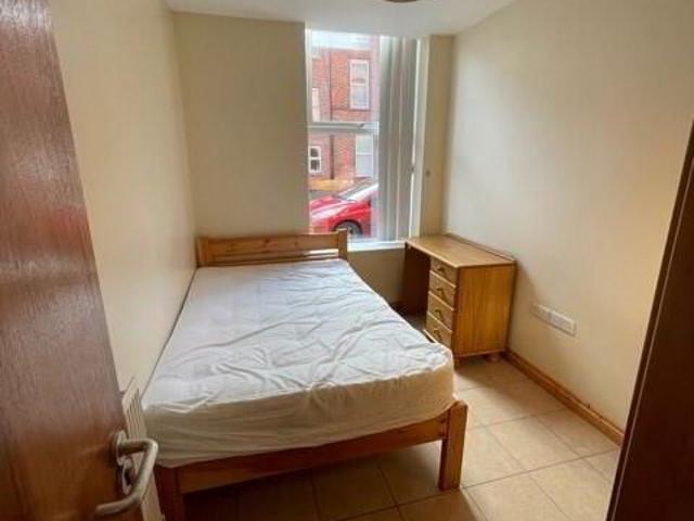 Apartment for rent in Belfast, The Holyland