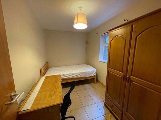 Apartment for rent in Belfast, The Holyland
