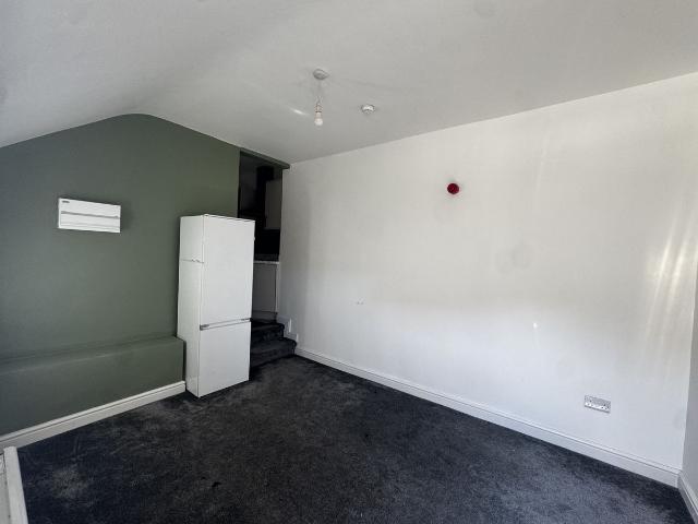 Apartment for rent in Springfield, West Midlands