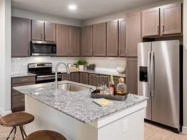 Condo for rent in Denton