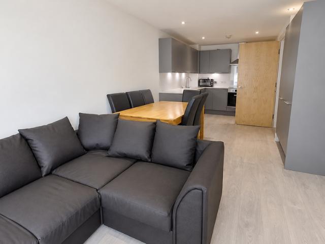 Apartment for rent in Charing Cross, Leeds
