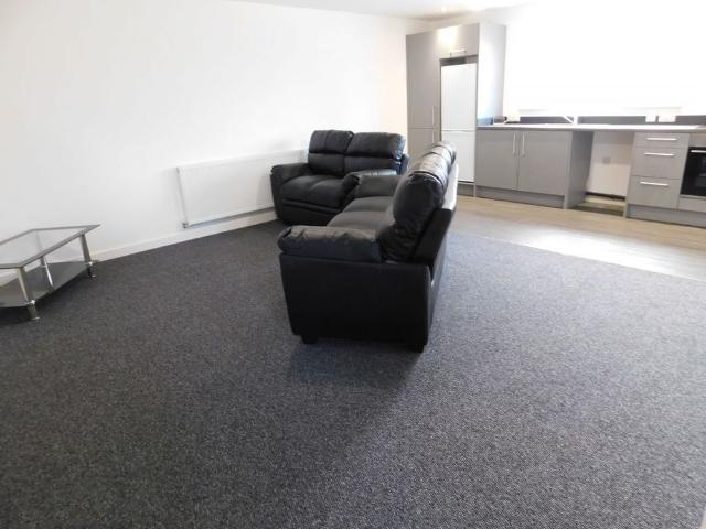 Room for rent in Elmfield, Leicestershire