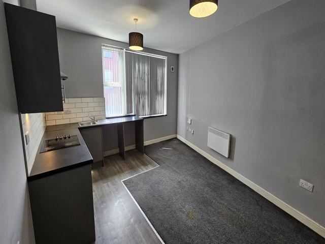 Apartment for rent in East End Park, West Yorkshire