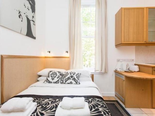 Studio for rent in Hammersmith, Cat Hill