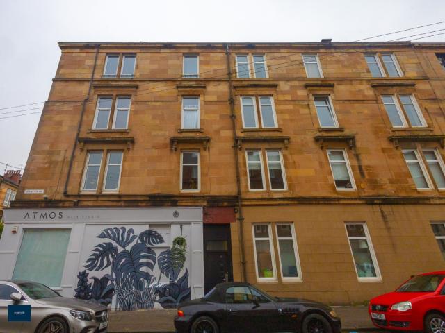 Apartment for rent in Shawmoss, Shawlands