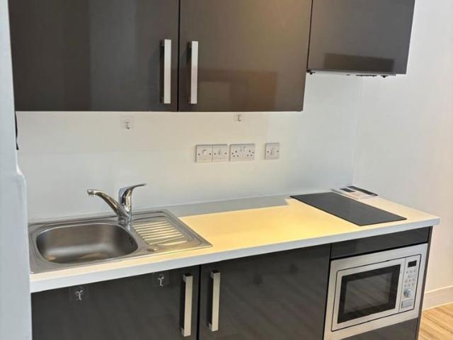 Studio for rent in Southampton, Cultural Quarter