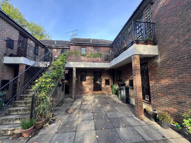 House for rent in East Liss, East Hampshire