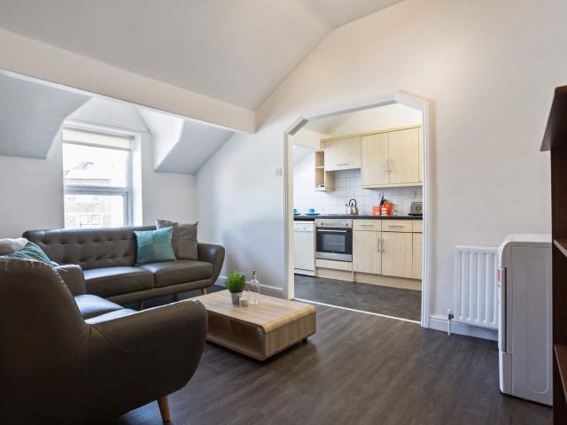 Apartment for rent in Hyde Park, West Yorkshire