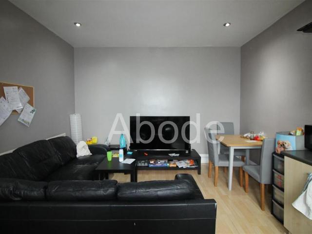 House for rent in Hyde Park, West Yorkshire