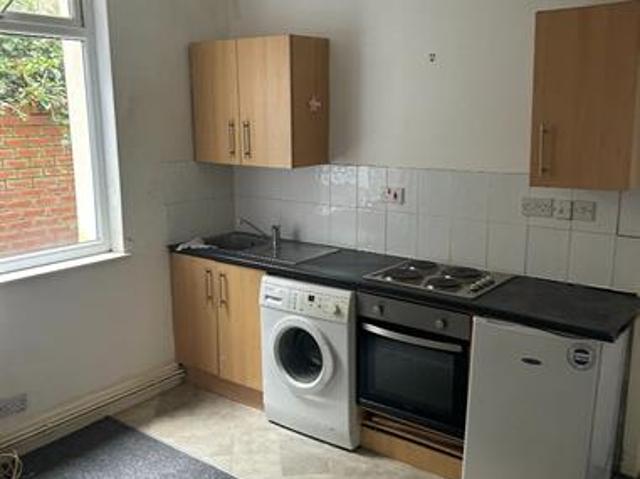 Apartment for rent in Lakenham, East Bank