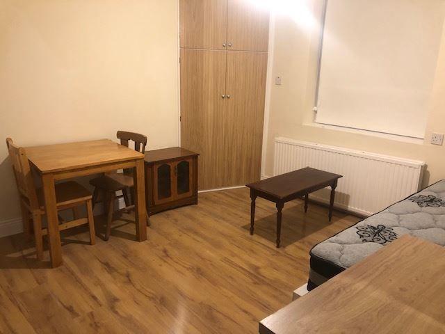 Apartment to rent in Bluebell, North Tipperary