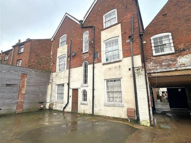 Apartment for rent in Dixons Green, Dudley