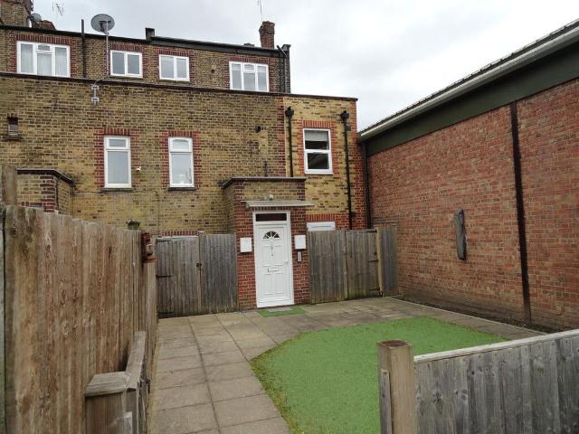 Apartment for rent in London Borough of Harrow, Greater London