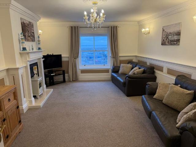 Apartment for rent in East Cliff, Acol