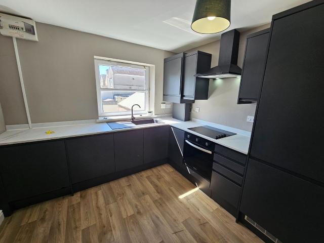Apartment for rent in Gorseinon, Wales