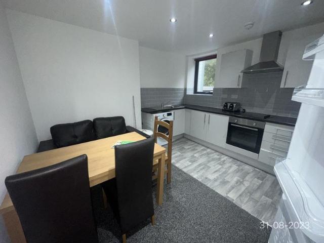 Apartment for rent in Plasnewydd, Falcon Lodge