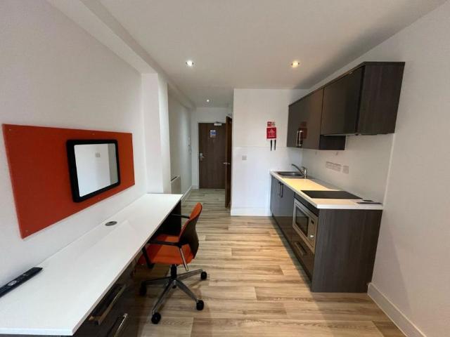 Studio for rent in Southampton, Cultural Quarter