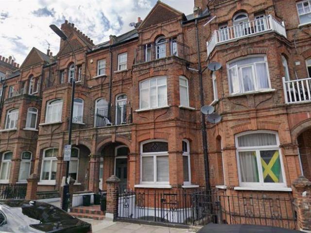 House for rent in West Kensington, Greater London