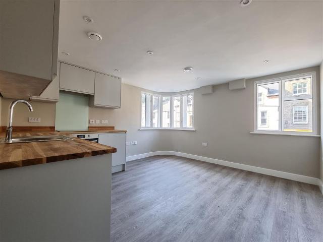 Studio for rent in Petersfield, Cambridge