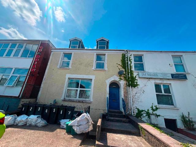 Apartment for rent in Cimla, Neath