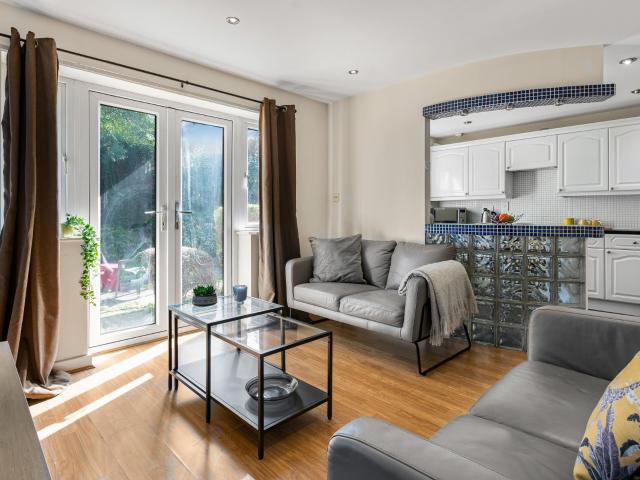 Apartment for rent in Hyde Park, West Yorkshire