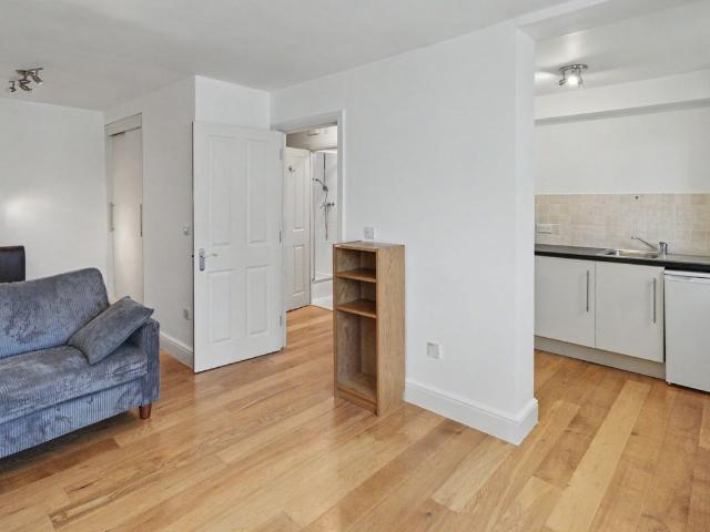 Studio for rent in Highbury, Greater London