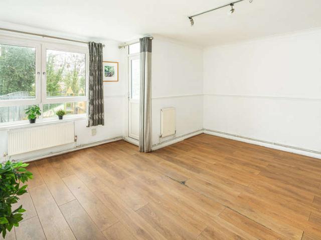 Flat for sale in London Borough of Lewisham, Greater London