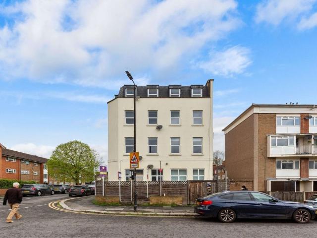 Apartment for rent in Penge, Greater London