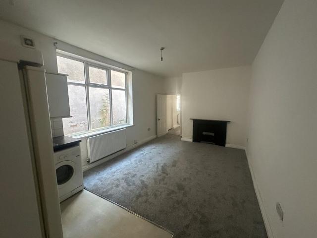 Apartment for rent in Avenham, Higher Bartle