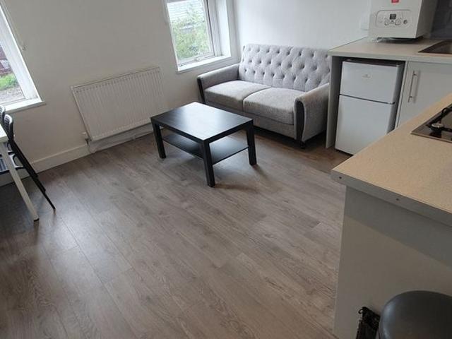 Apartment for rent in Adamsdown, Cardiff