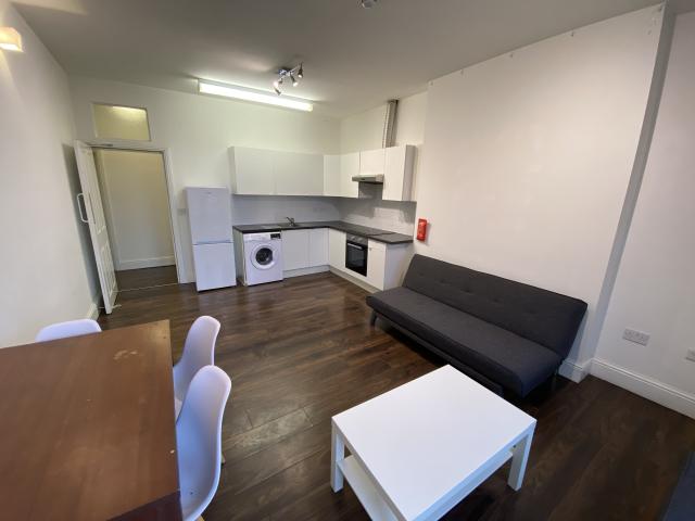Apartment for rent in Hyde Park, West Yorkshire