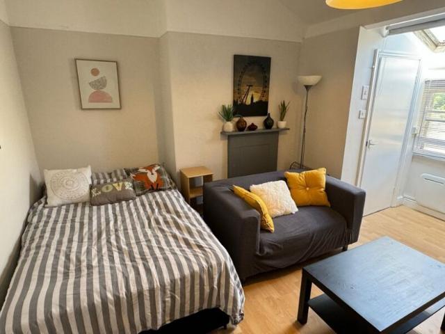 Studio for rent in Headingley Hill, Headingley