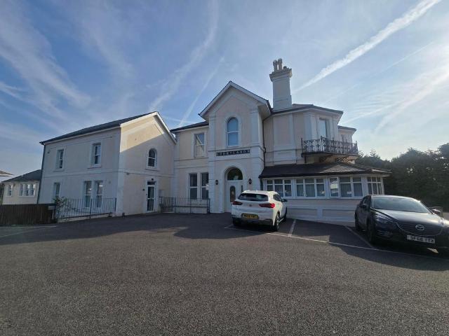 Apartment for rent in Livermead, Paignton