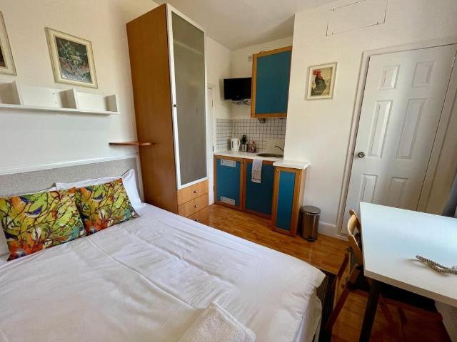 Studio for rent in Hammersmith, Isle Of Man