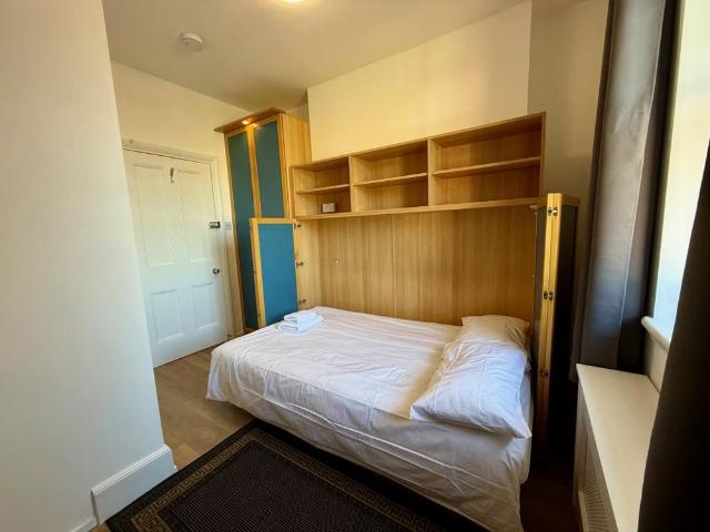 Studio for rent in London Borough of Hammersmith and Fulham, Greater London