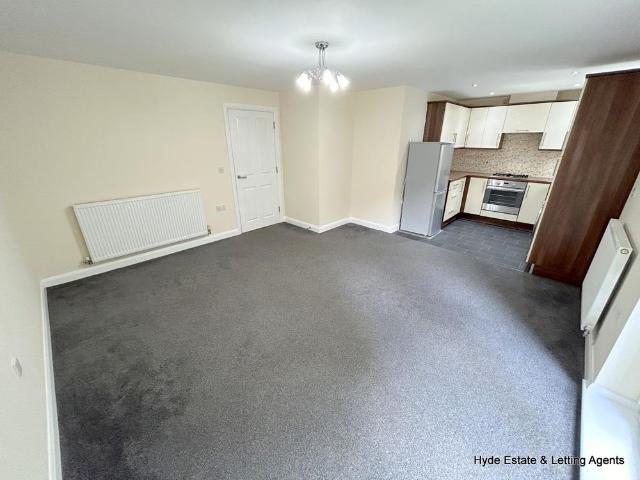 Apartment for rent in Blackrod, Lee Bank