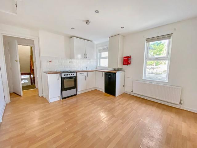 Apartment for rent in Falcon Lodge, Wales