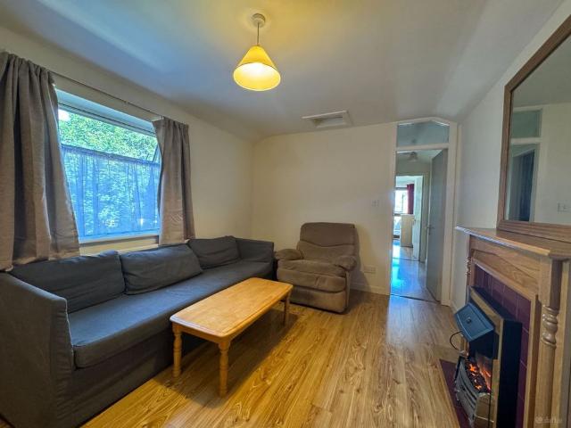 Apartment to rent in Bluebell, North Tipperary