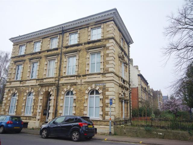 Apartment for rent in Northampton, Semilong