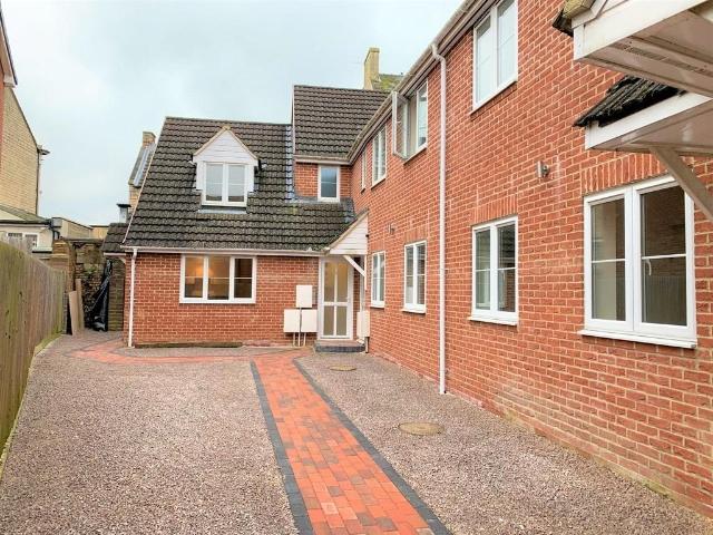 Apartment for rent in Stonehouse, School House